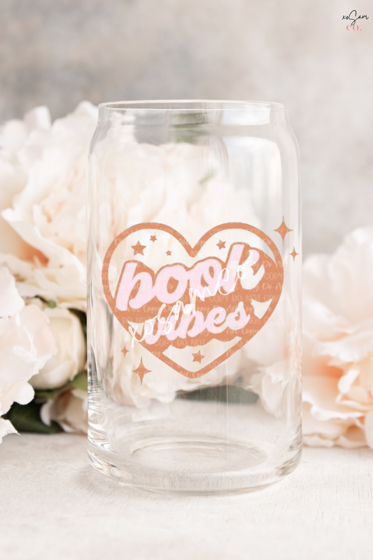 Book Vibes Glass Can