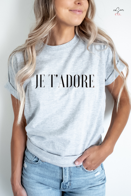 Je T'adore Graphic Tee